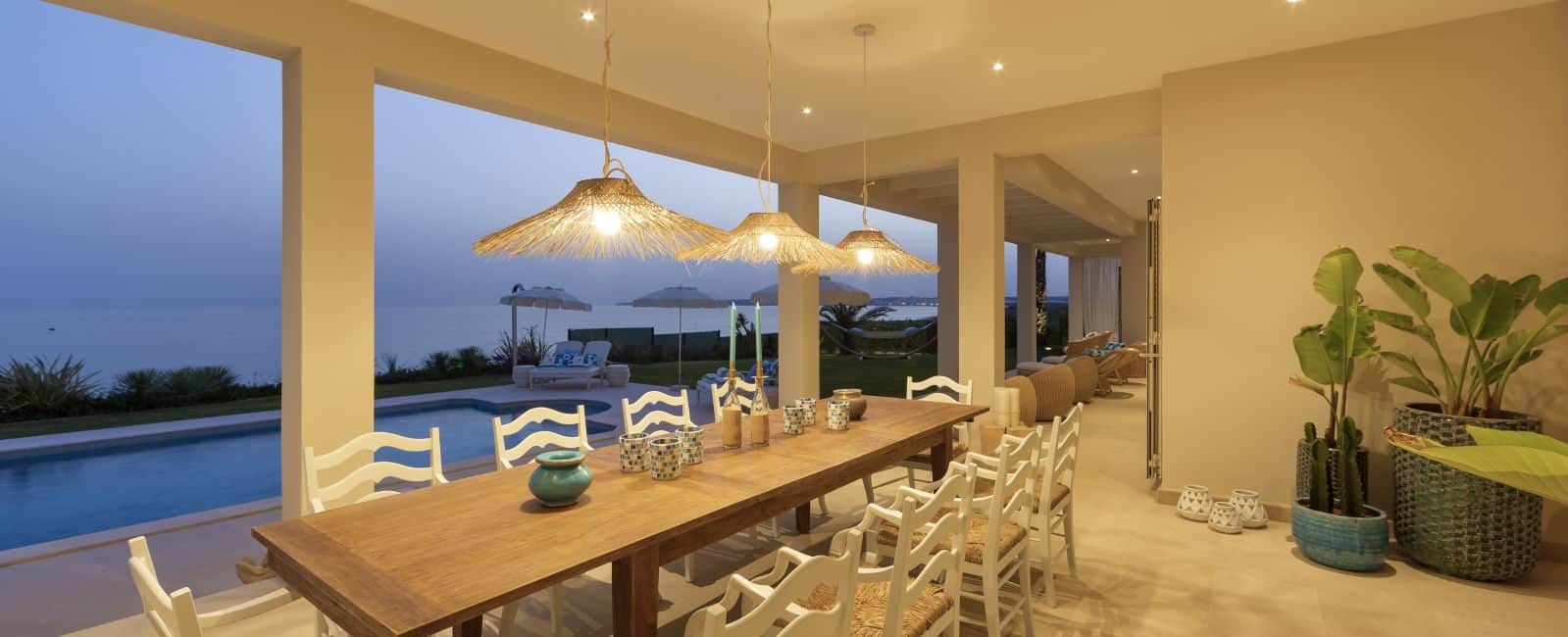 Villa Hibiscus Beach House - One Luxury