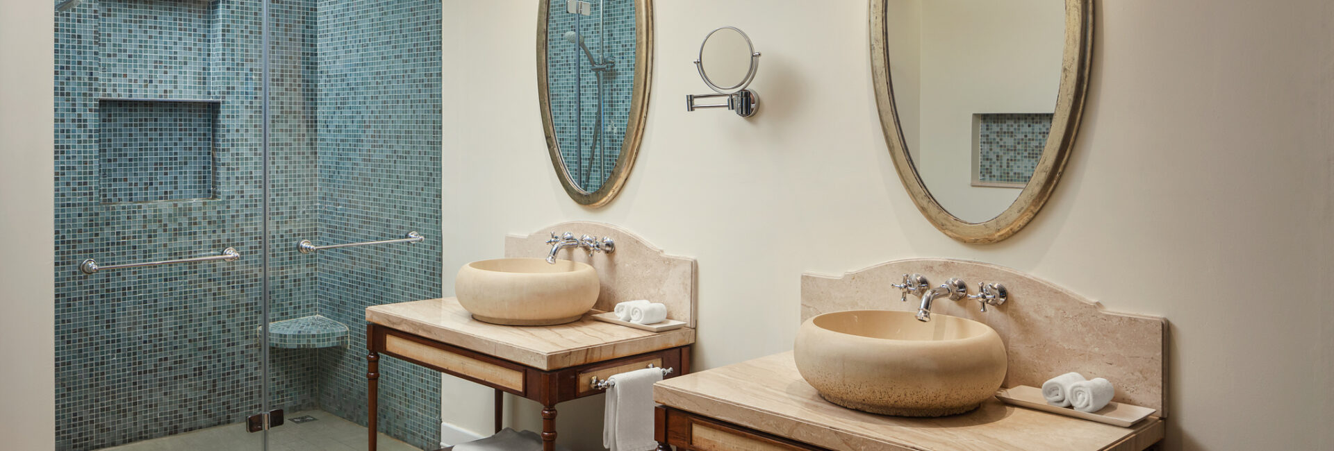St. Regis Le Morne// Bathroom