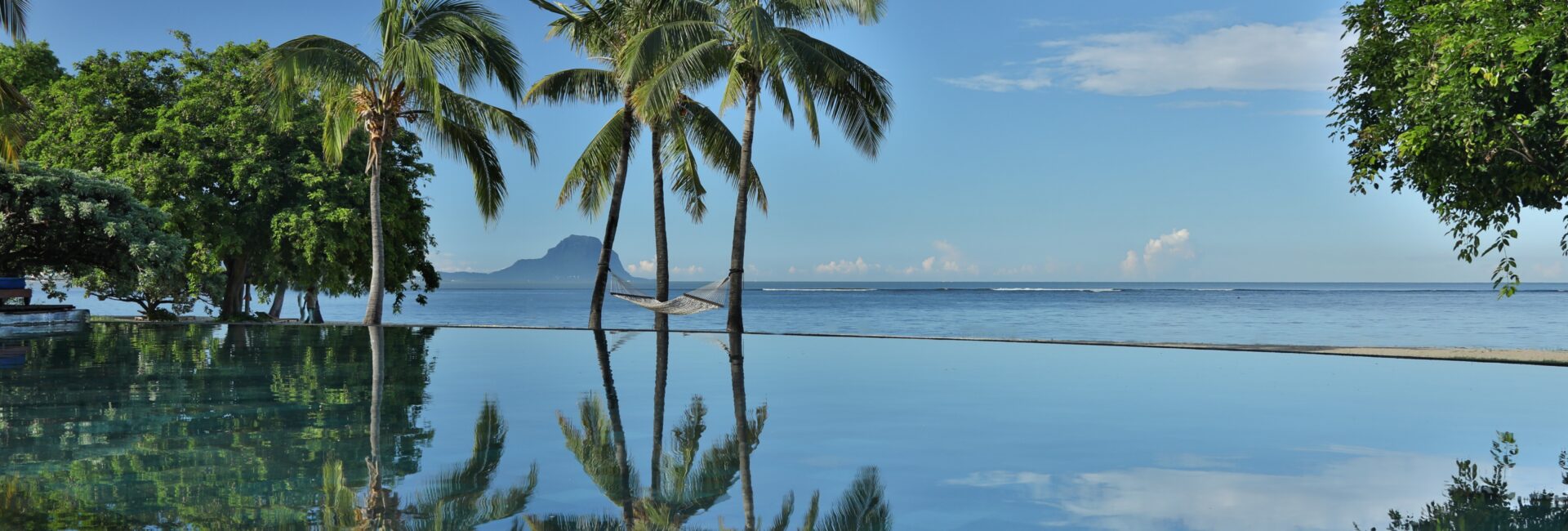 Maradiva// Infinity Pool