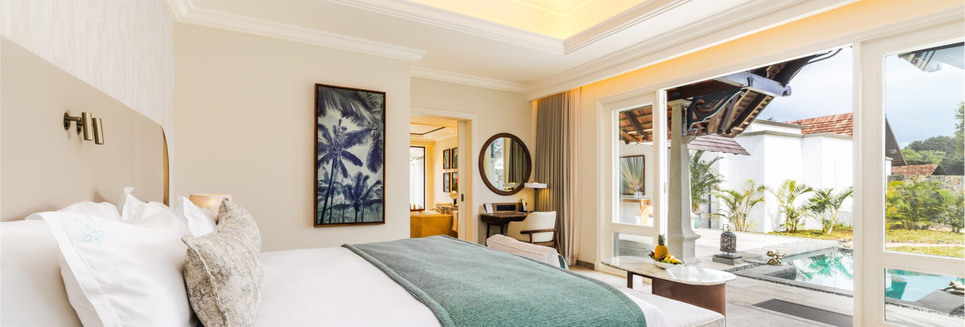 Maradiva// Luxury Suite Pool Villa - Bedroom View