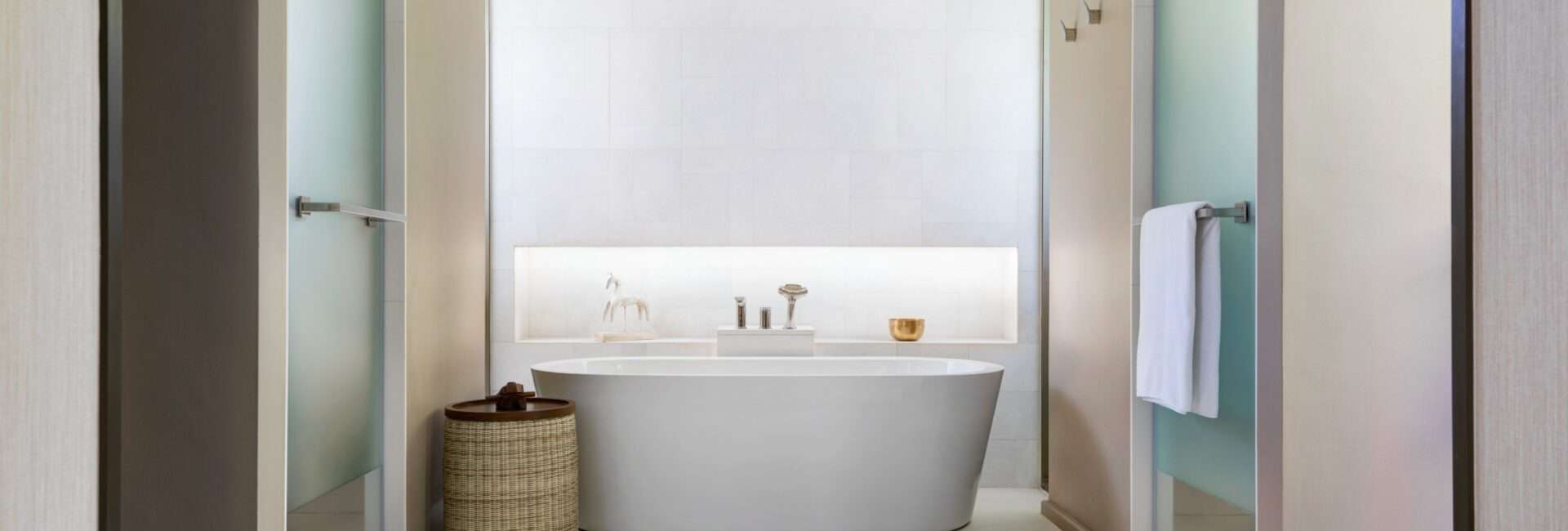 Santiburi_Deluxe-Grand-Reserve-Bathroom