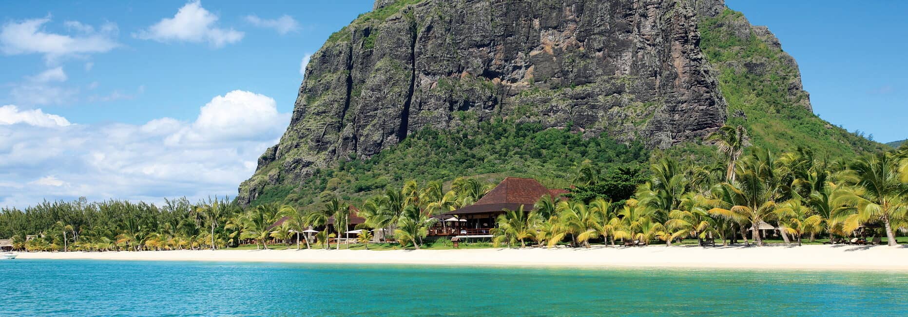 LUX Le Morne_Beach