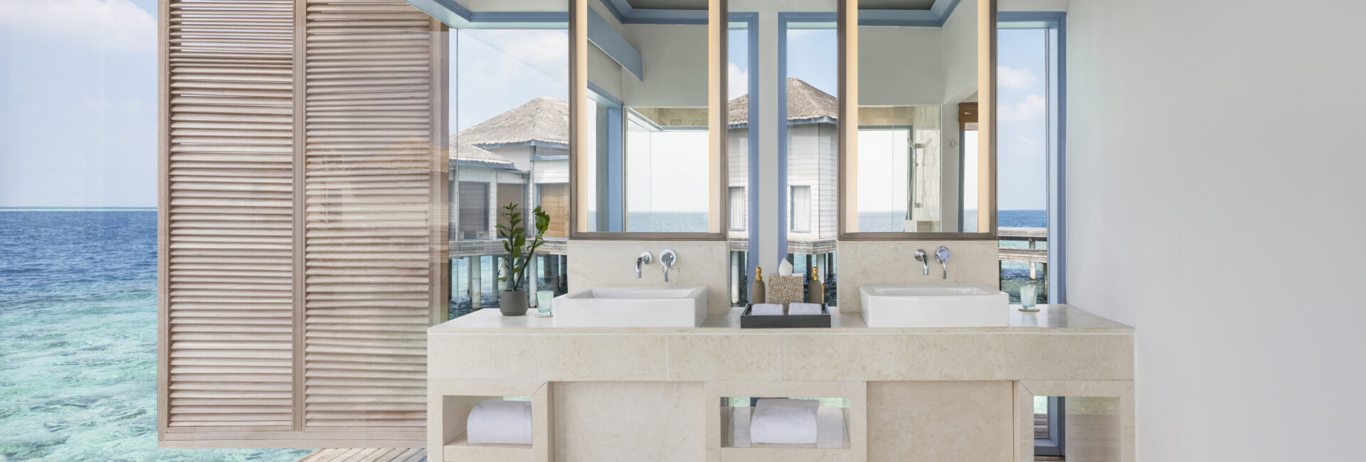 The Halcyon I Horizon Overwater Retreat - Exterior
