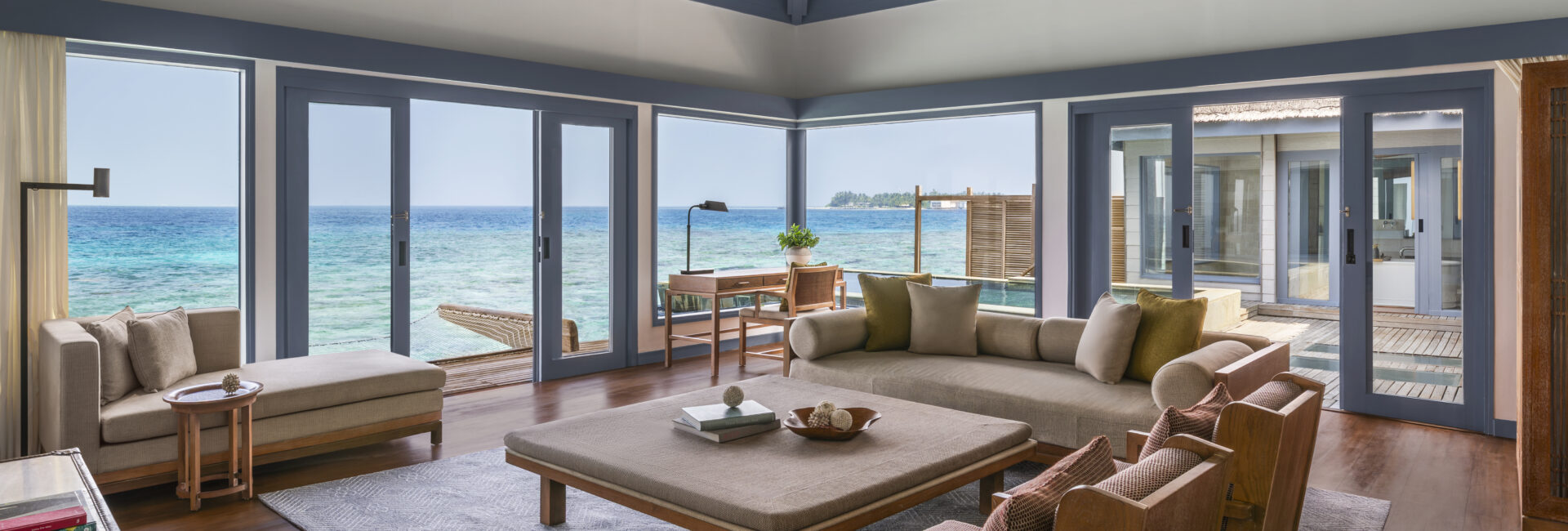 The Halcyon I Sunset Overwater Pool Villa - Livingroom