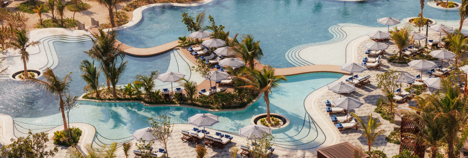 Jumeirah Marsa Al Arab_Resort Pool